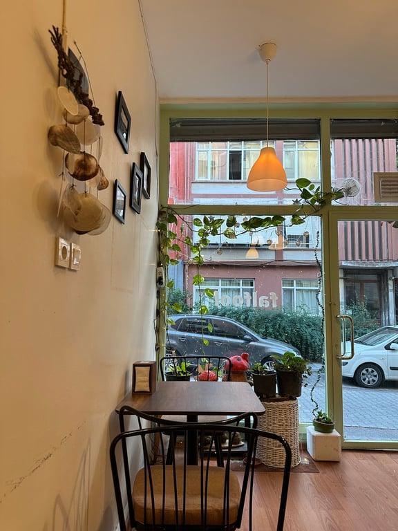 Falfool Vegan House ( Falafel & Hummus )