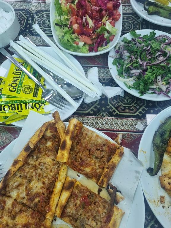 Gönlübol Kebap Lahmacun Salonu fotoğraf 11