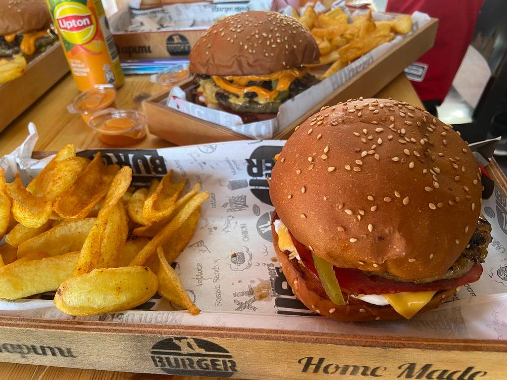 XL Burger fotoğraf 19
