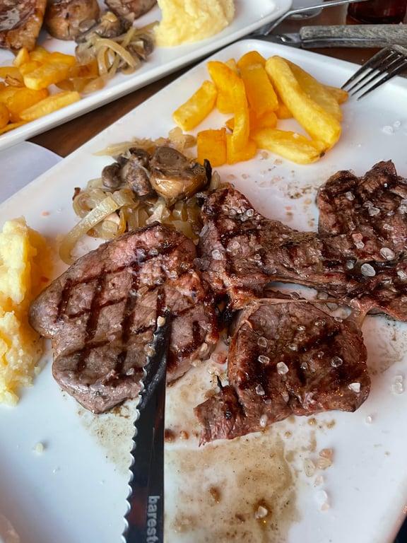 Ethçi Steak House Kuşadası fotoğraf 6