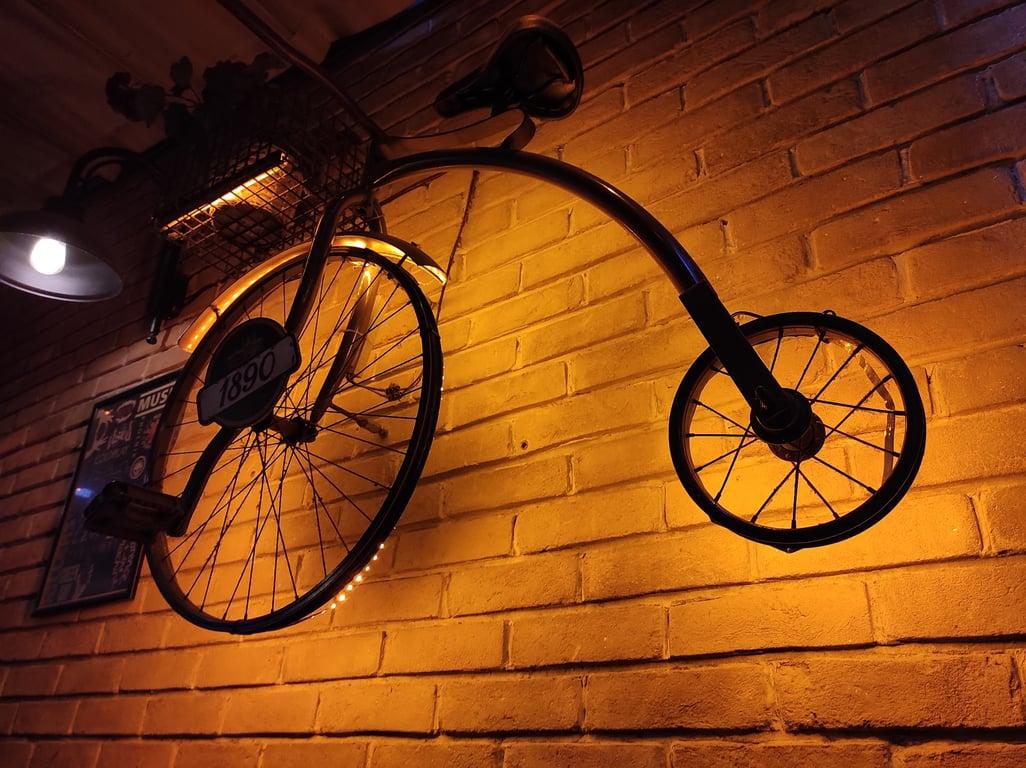 Pupa Cafe Gastropub