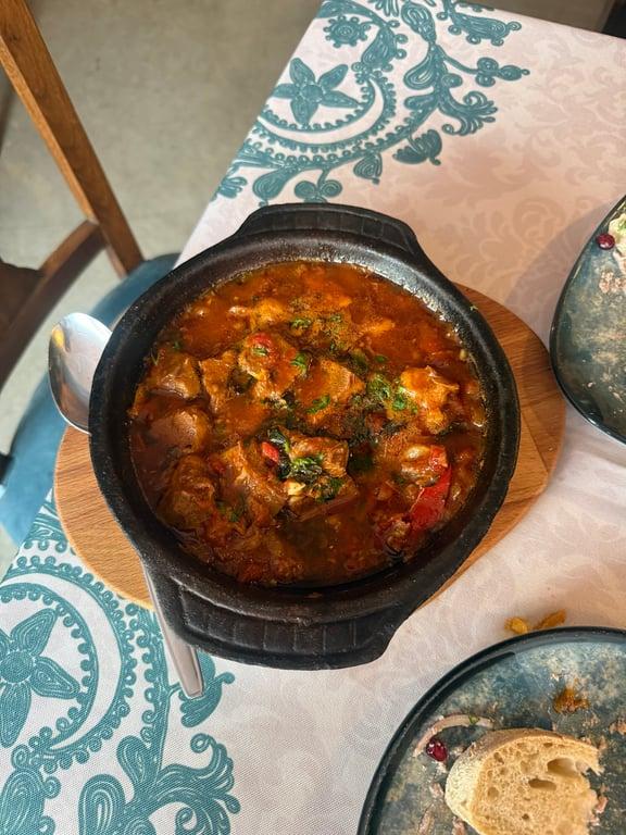 Tiflisi Restoran | Gürcistan Geleneksel Mutfağı fotoğraf 12