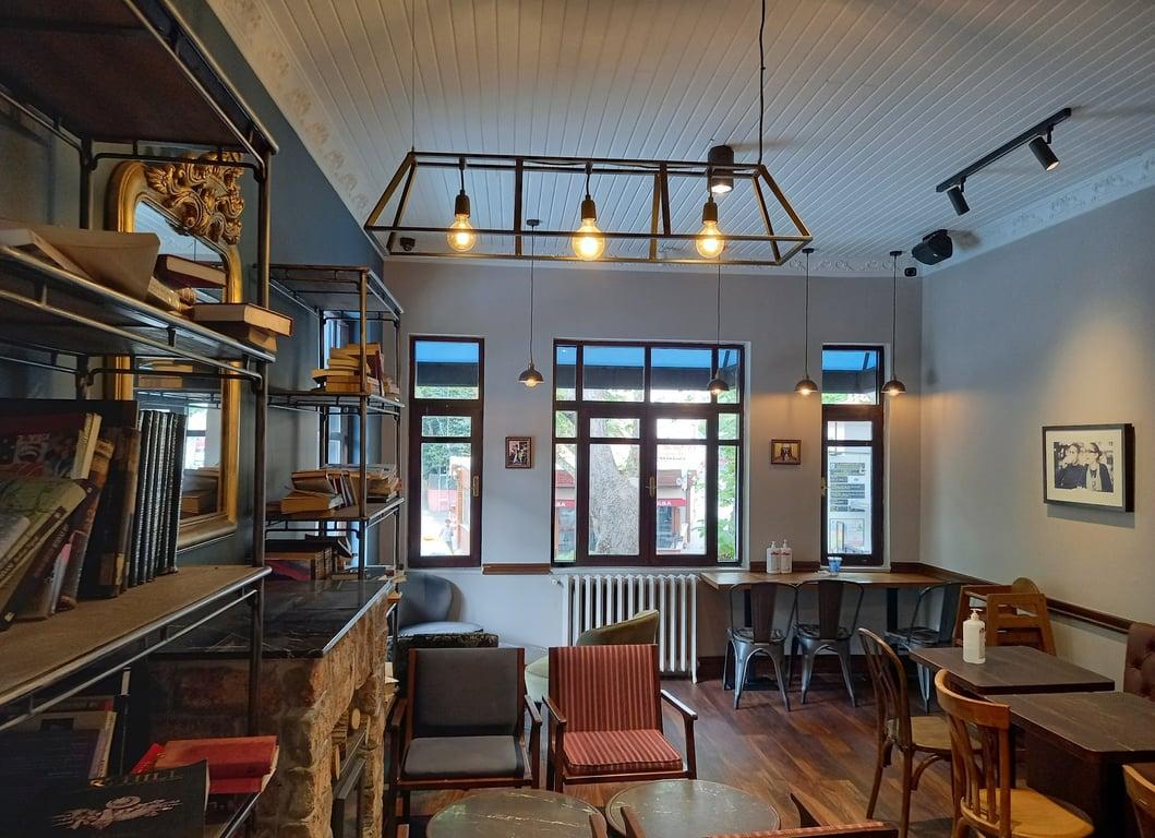 CAFFÈ NERO
