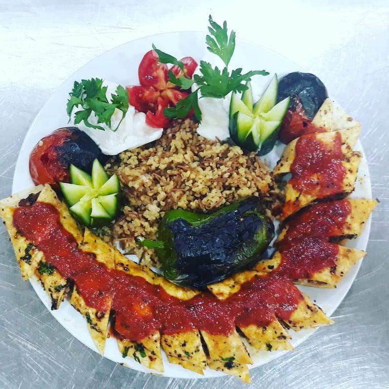 Bereket Lahmacun Pide ve Kebap Salonu fotoğraf 2