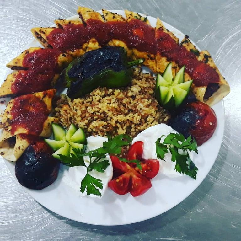 Bereket Lahmacun Pide ve Kebap Salonu fotoğraf 1
