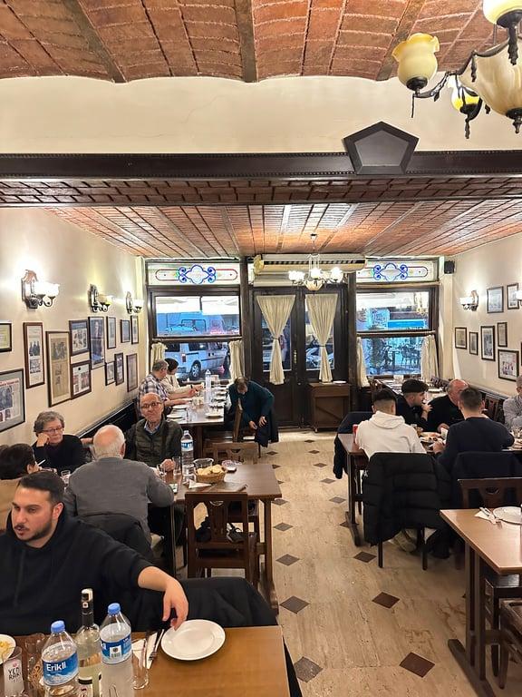 Tarihi Cumhuriyet Meyhanesi fotoğraf 1