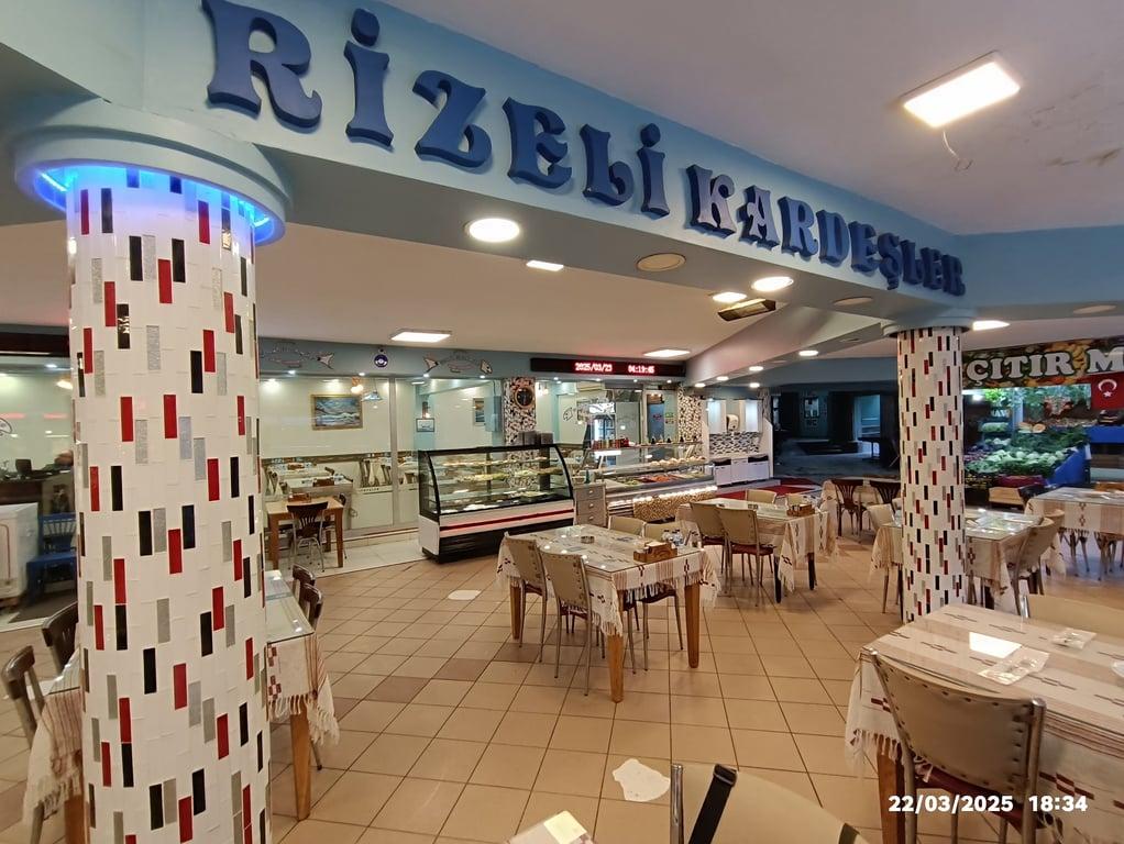 Rizeli Kardeşler Balık Lokantası / GÖLCÜK Şube fotoğraf 6