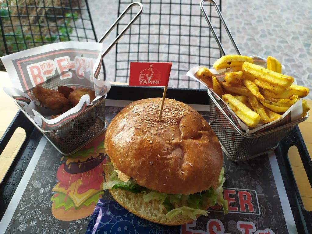B.E.S.T. CITY BURGER fotoğraf 2