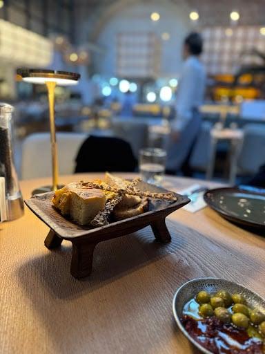 Levantine İstanbul fotoğraf 10