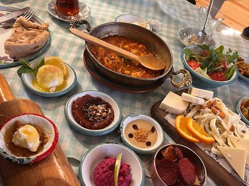 Çeşme Bazlama Kahvaltı Nişantaşı 1 fotoğraf 10