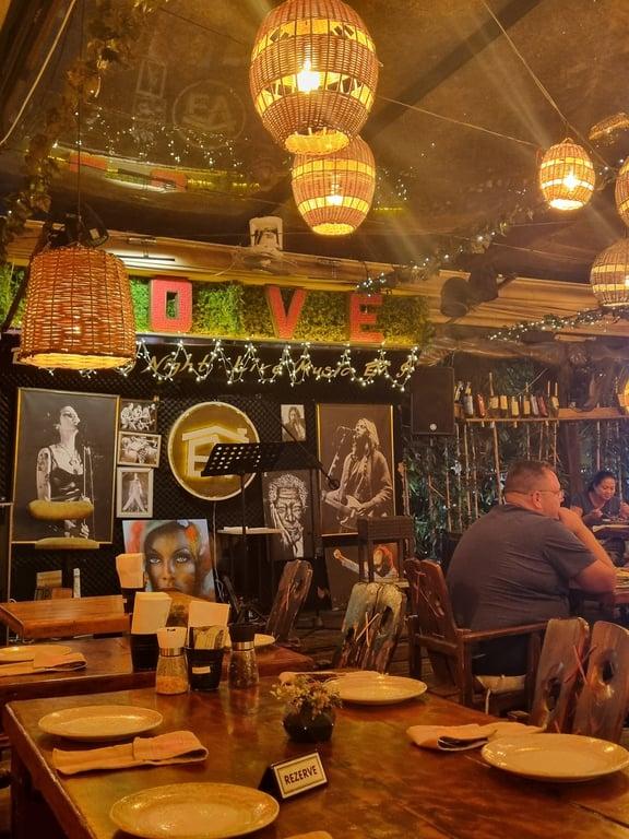 Ev Restaurant fotoğraf 7