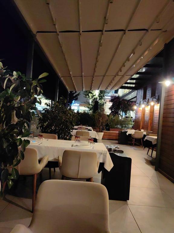 Müzeyyen Restaurant fotoğraf 1