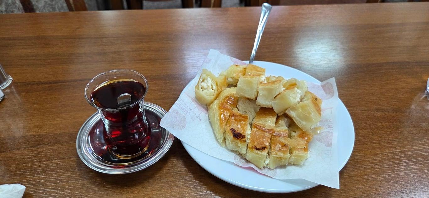 Tarihi Kadıköy Börekçisi fotoğraf 9