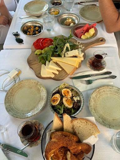 Levantine İstanbul fotoğraf 4