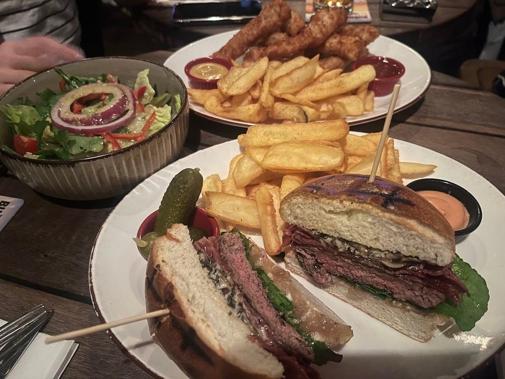 Zeplin Pub&Delicatessen Cadde fotoğraf 10