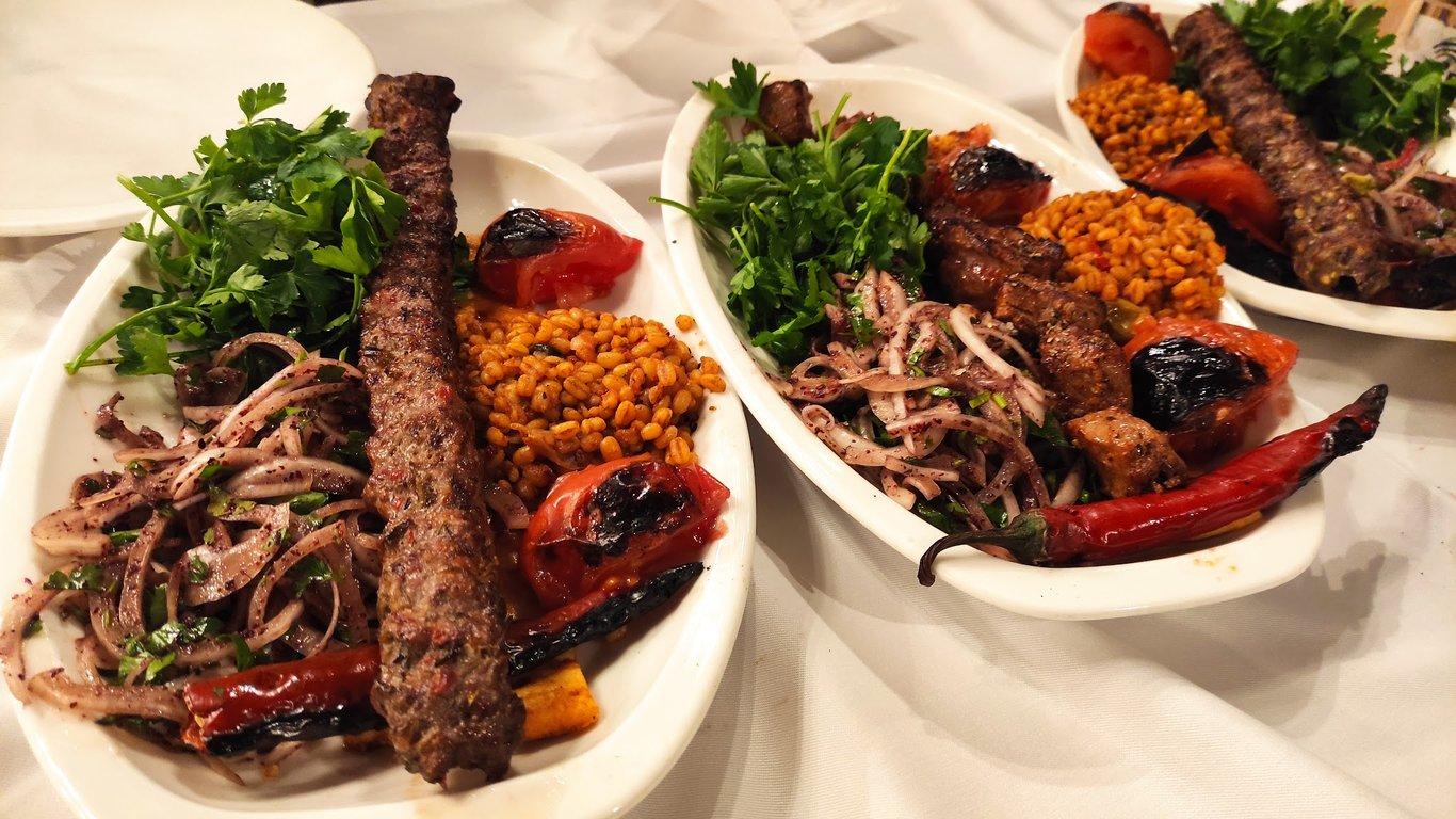 Medeniyetler Sofrası - Al Madina Restaurant İstanbul (Taksim/Beyoğlu) fotoğraf 19