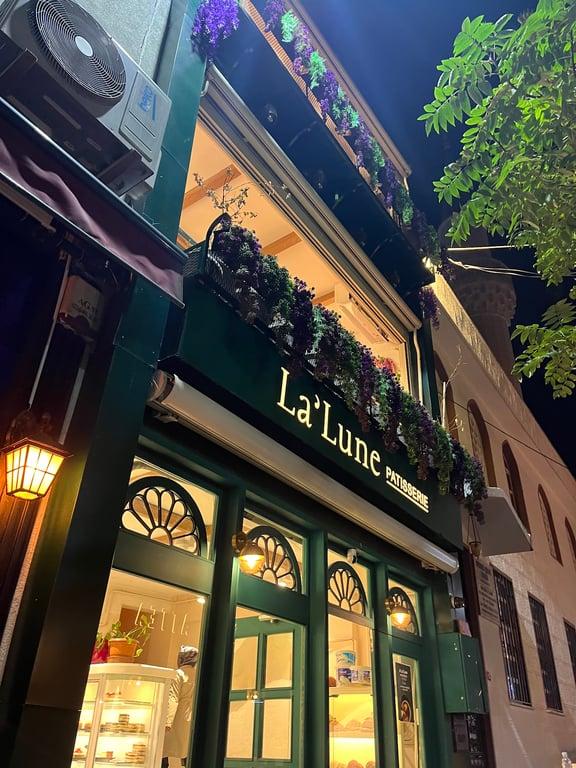Â La Lune Patisserie - Üsküdar fotoğraf 14