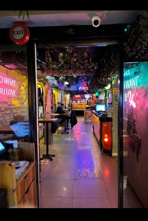Retro Pera Bar