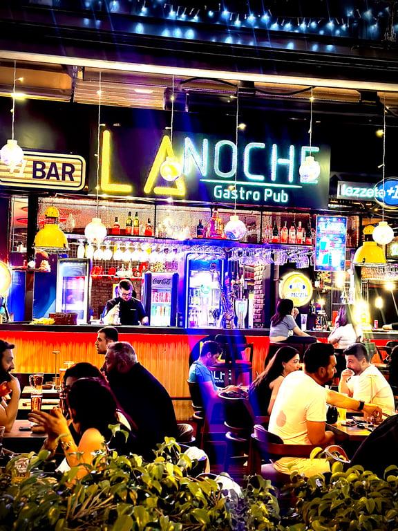 La Noche Gastro Pub fotoğraf 9