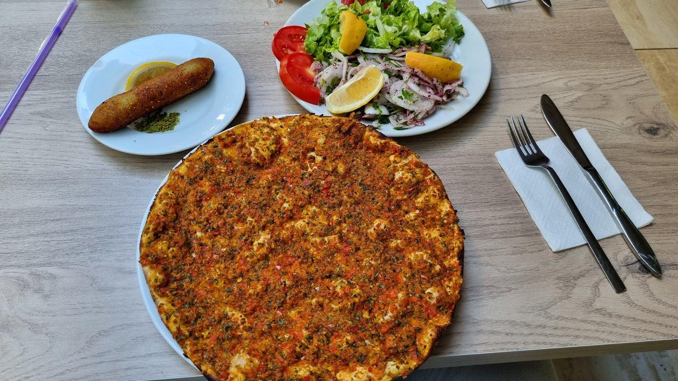Gaziantep Lahmacun ve Pide Döner Salonu fotoğraf 3
