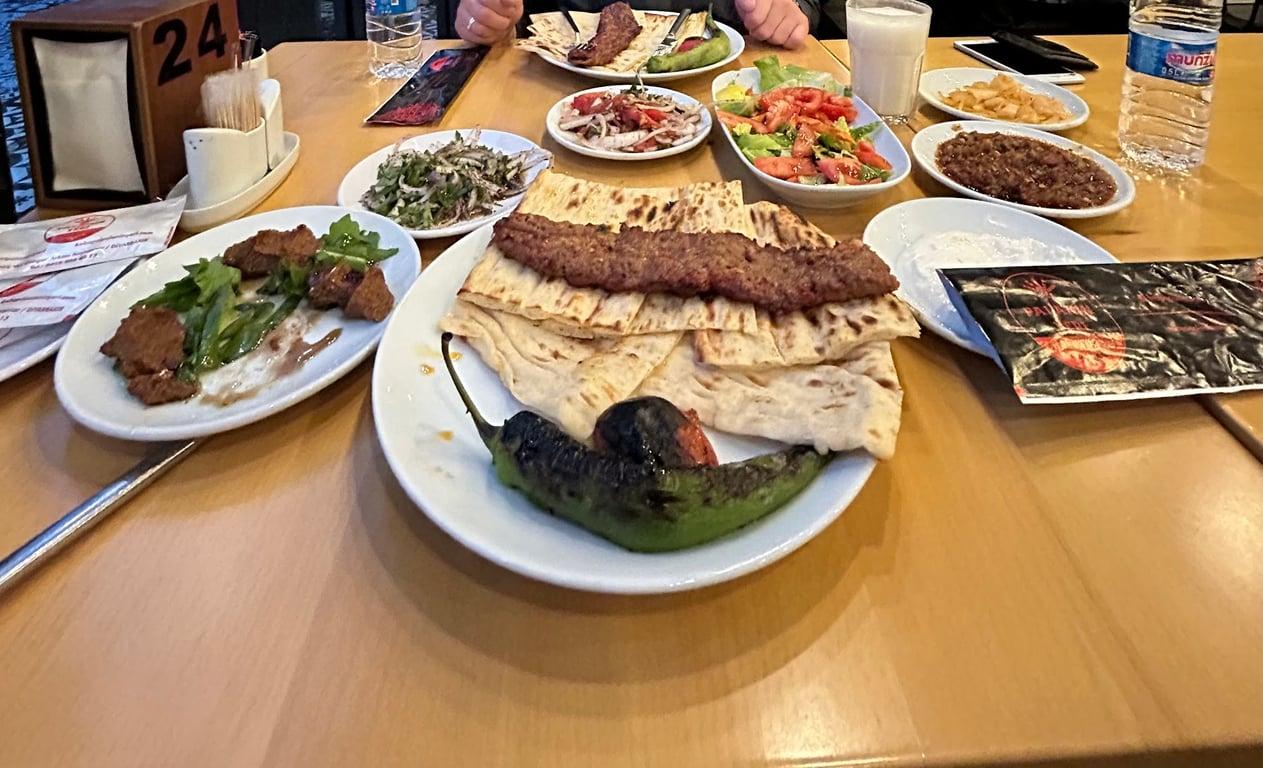 01 Adana Kebapçı Pala'nın Yeri fotoğraf 7