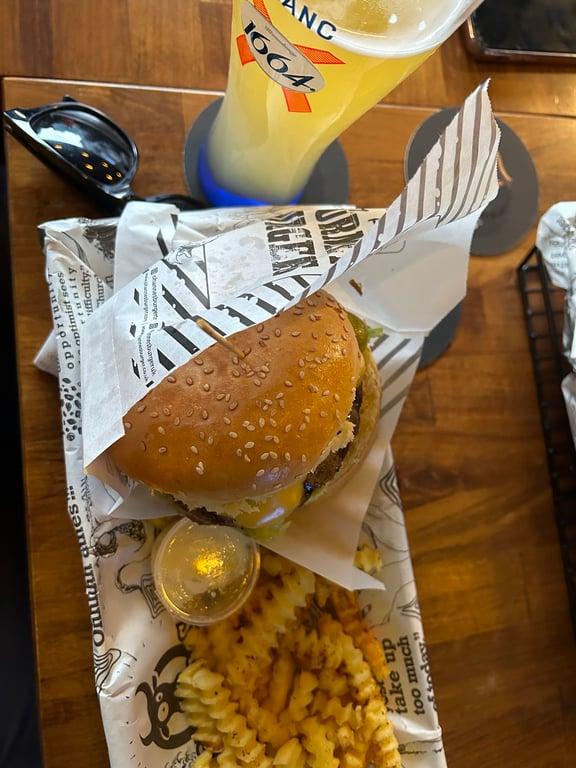 Ohannes Burger & Pub Bostanlı fotoğraf 24