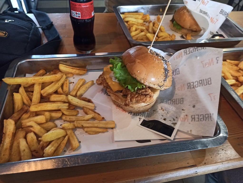 Burger No7 Bostanlı fotoğraf 23