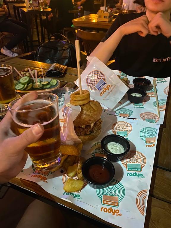 Radyo Pub Görükle; Bira Bahçesi fotoğraf 14