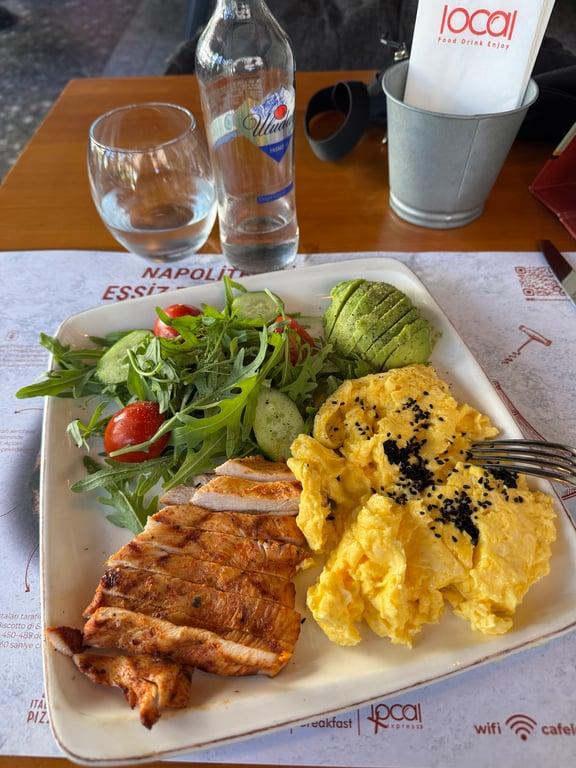 Cafe Local fotoğraf 19
