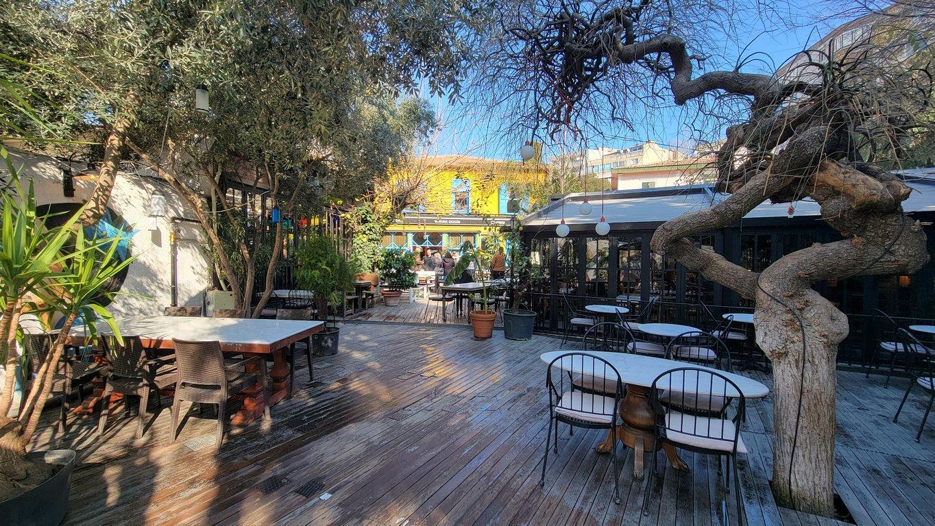 Varuna Gezgin Cafe - İzmir - Bornova Köşk fotoğraf 6