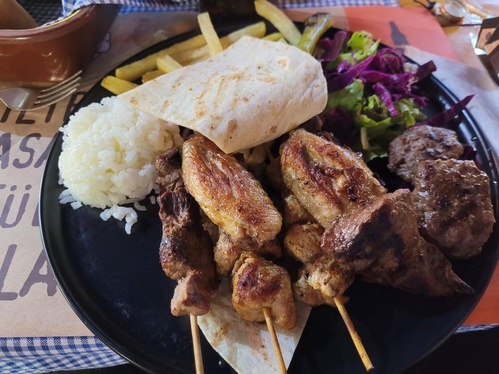 Frıendly Corner Restoran fotoğraf 3