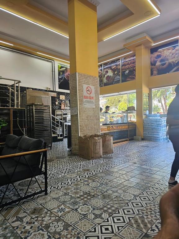 Hakiki Sarıyer börekçisi fotoğraf 1