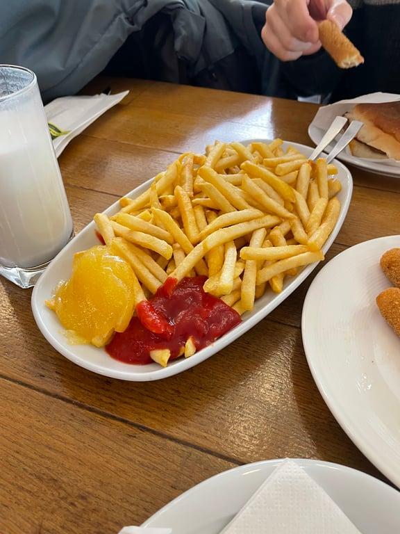 J Burger fotoğraf 7