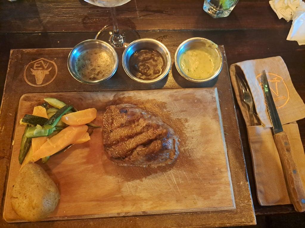 Ev Restaurant fotoğraf 4