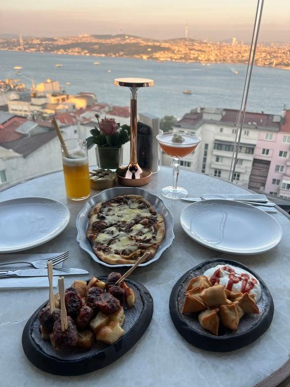 Biz İstanbul fotoğraf 5