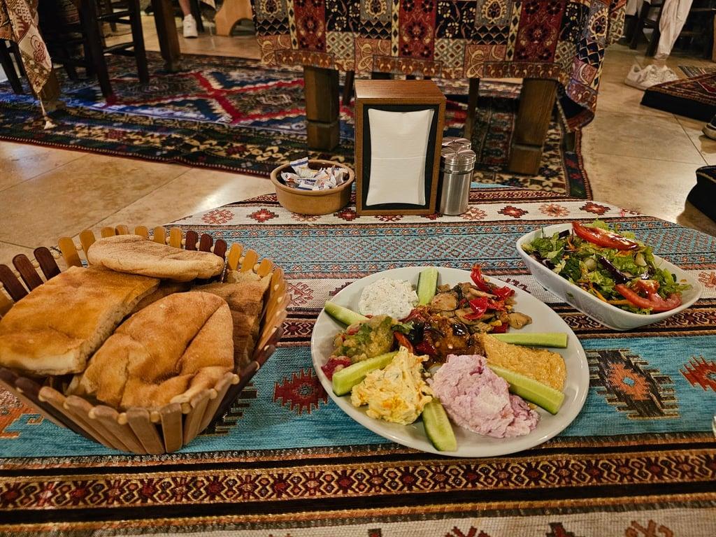 Topdeck Cave Restaurant fotoğraf 6