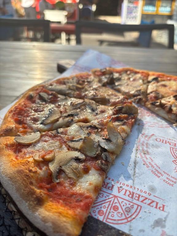 Pizzeria Premio fotoğraf 9