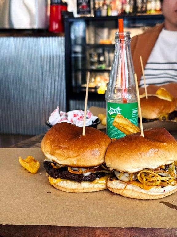 Bykush Sokak - BURGER , Coffee & Dessert | Kadıköy Moda Kahve & Cafe fotoğraf 20