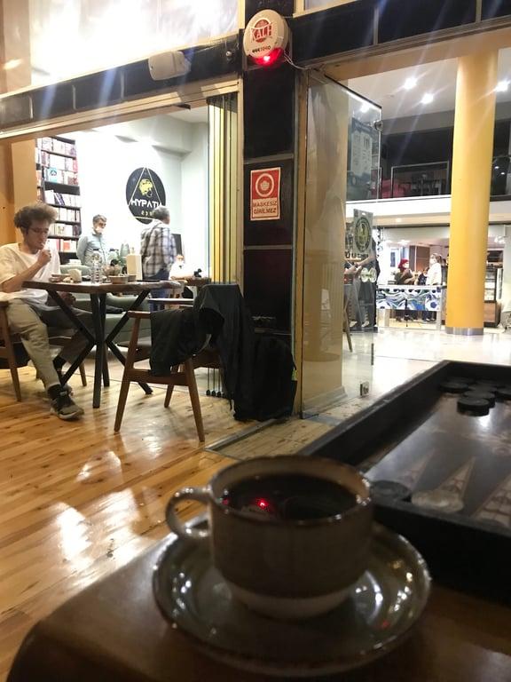 Hypatia Kütüphane Cafe fotoğraf 8