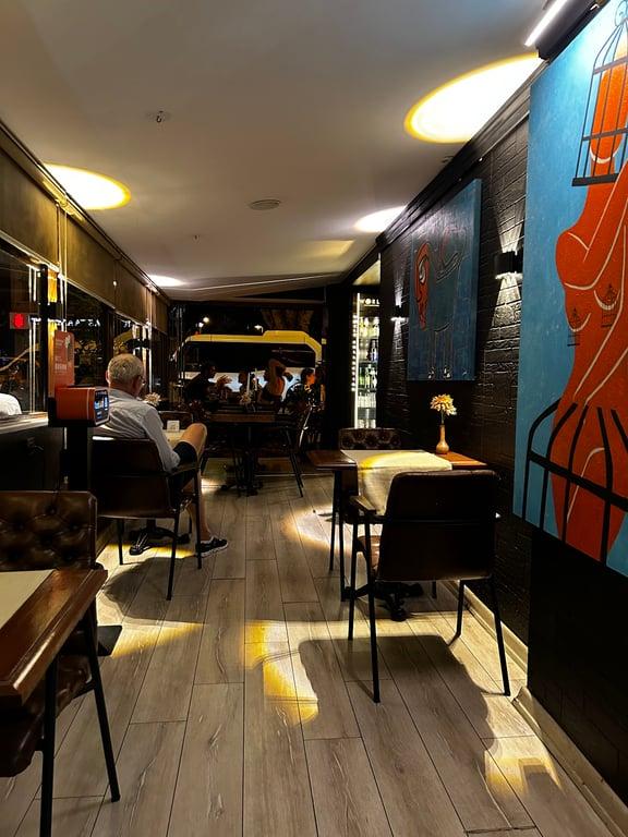 Timothy's Cafe & Bistro fotoğraf 2
