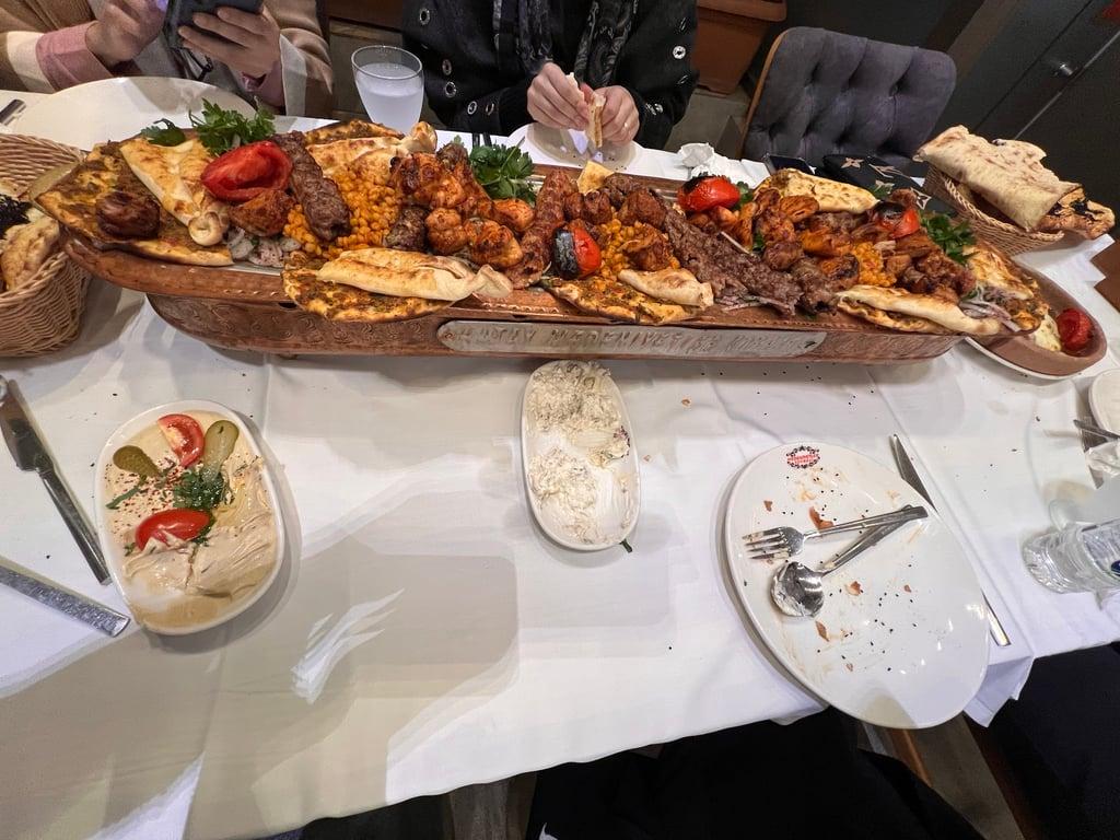 Medeniyetler Sofrası - Al Madina Restaurant İstanbul (Etiler/Levent) fotoğraf 4