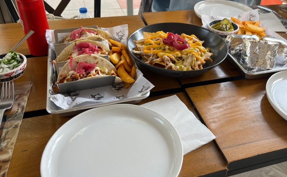 Two Amigos Taco Bornova fotoğraf 20