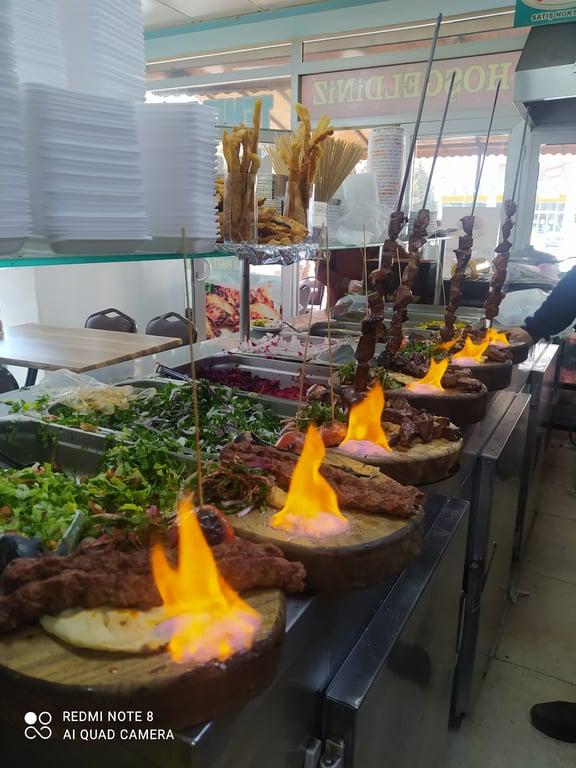 Temiz DEVLÜP Kebap ve Döner Salonu