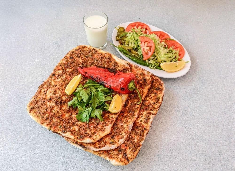 ATA LAHMACUN BORNOVA ŞUBE fotoğraf 4