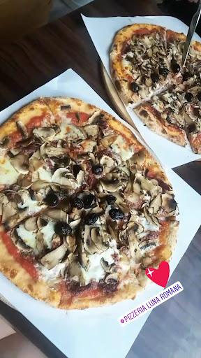Pizzeria Luna Romana fotoğraf 2