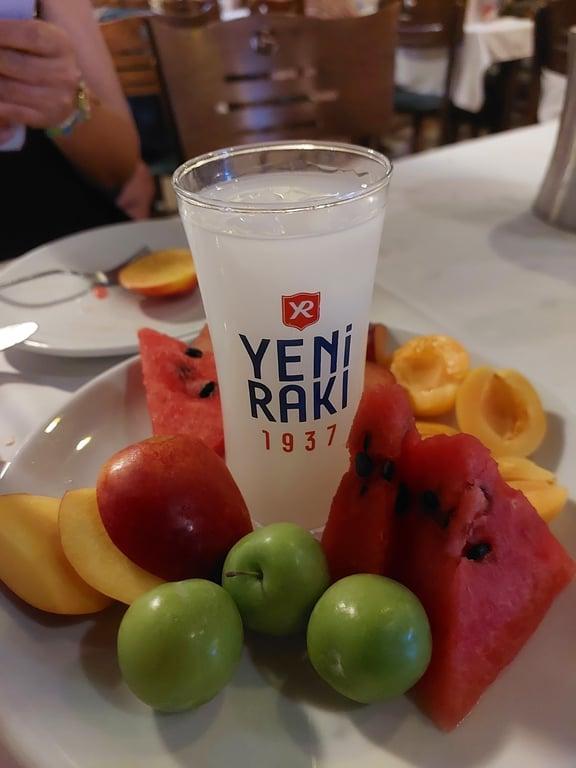 Piraye Taş Plak Meyhanesi fotoğraf 8