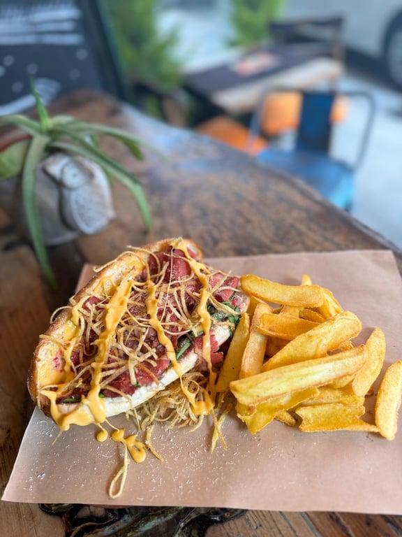 Bykush Sokak - BURGER , Coffee & Dessert | Kadıköy Moda Kahve & Cafe fotoğraf 4