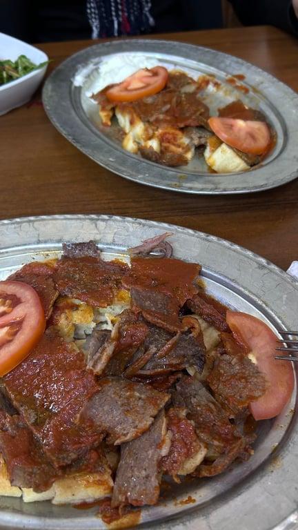 Hizmet Pide ve Kebap Salonu - KEMERALTI Şubesi fotoğraf 7
