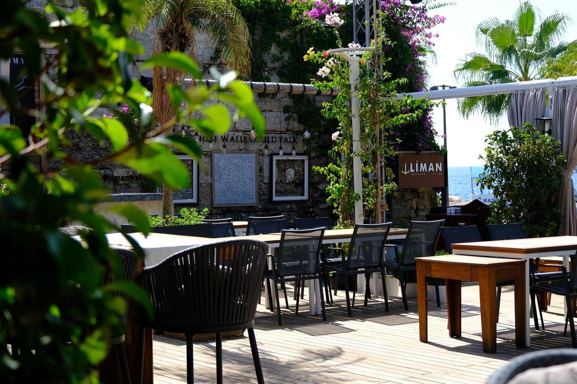 LİMAN RESTAURANT LOUNGE CLUB