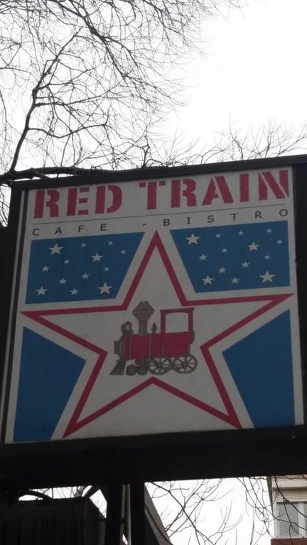 Red Train fotoğraf 9